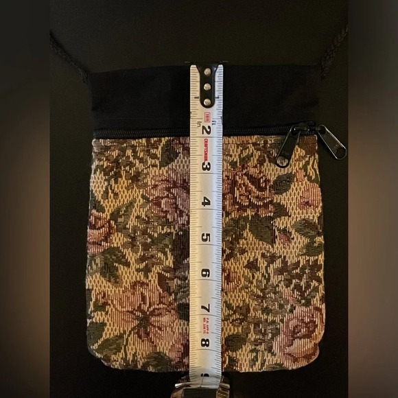 Tapestry Crossbody Purse Bag - Picture 6 of 8